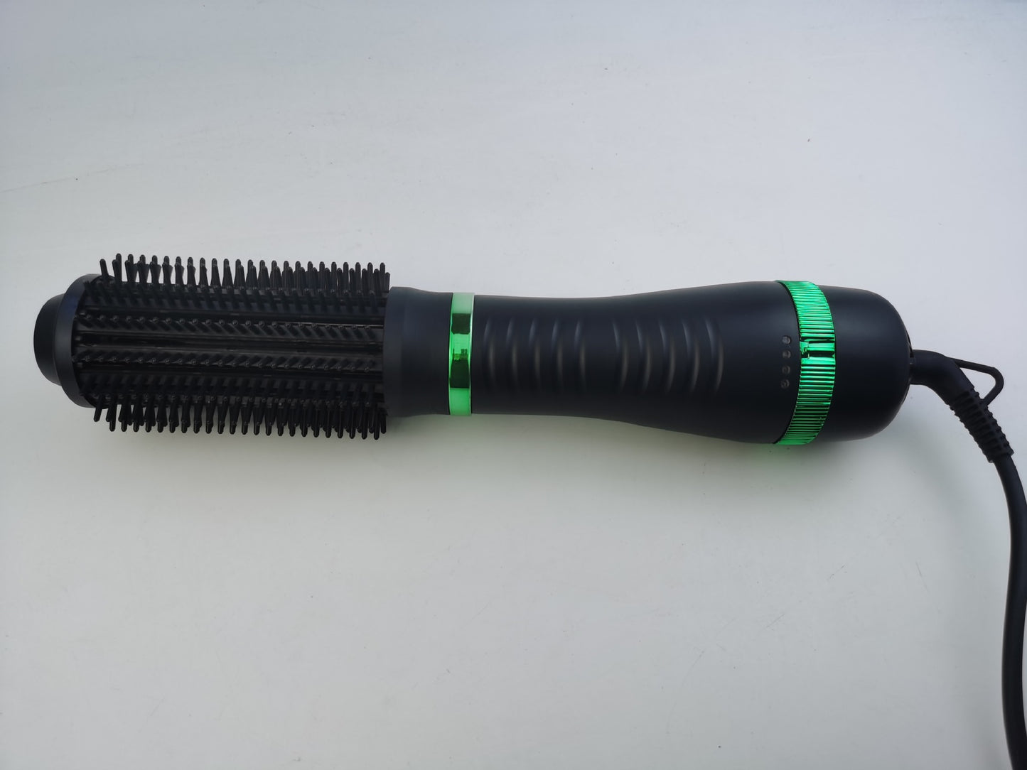 One-Step Round Brush Styler (Wet-to-Dry)